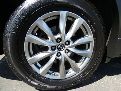 Used 2019 MAZDA CX-9 Touring image 19