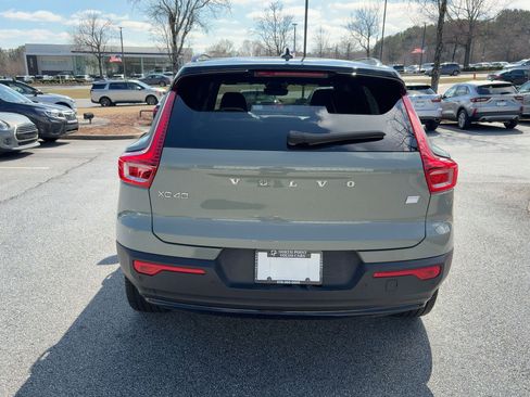 Certified 2024 Volvo XC40 Recharge Ultimate w/ Protection Package Premier image 10