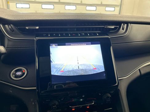 New 2026 Jeep Grand Cherokee L Laredo image 24