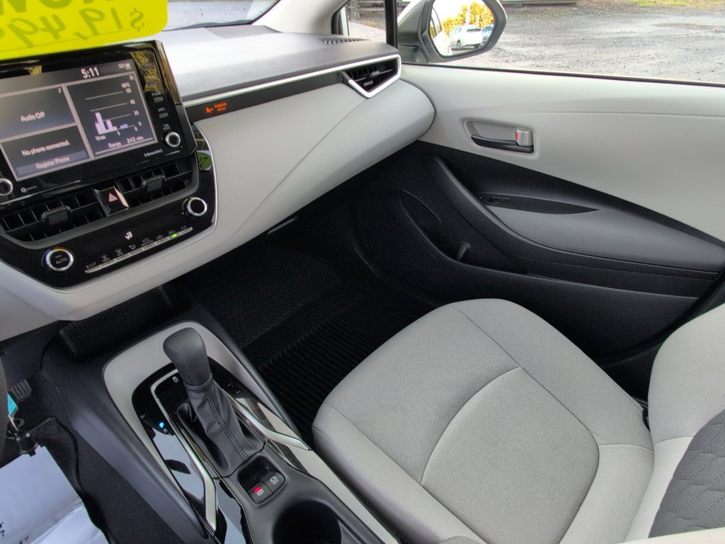 Used 2022 Toyota Corolla LE FWD image 23