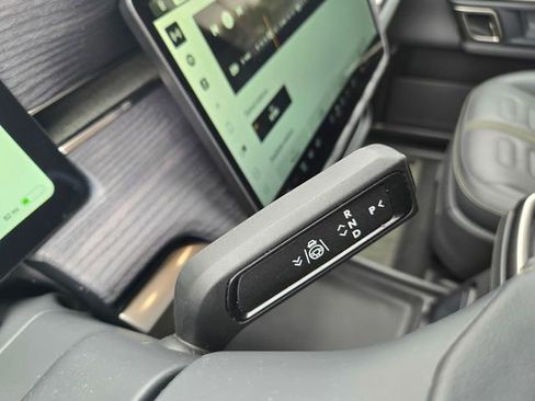 Used 2024 Rivian R1T Adventure image 33