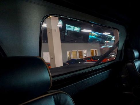 Used 2004 HUMMER H1 4-Door Open Top image 36