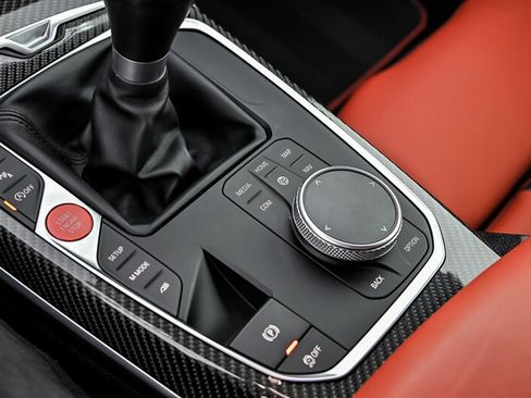 Used 2022 BMW M4 Coupe w/ M Carbon Exterior Package RWD image 31
