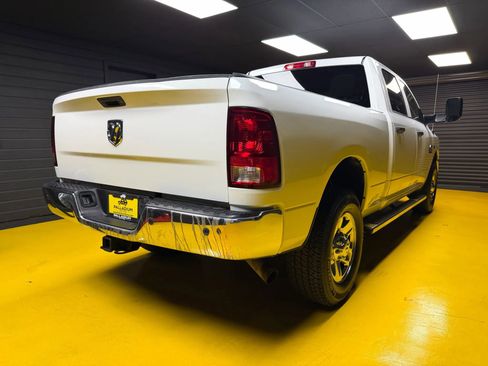 Used 2017 RAM 2500 Tradesman w/ Chrome Appearance Group image 6