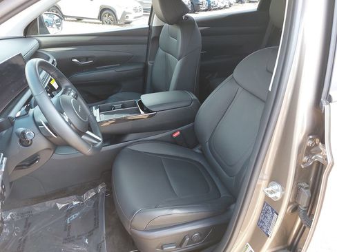 Certified 2025 Hyundai Tucson SEL AWD/4WD image 16