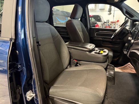 Certified 2024 RAM 2500 Big Horn w/ Sport Appearance Package image 9