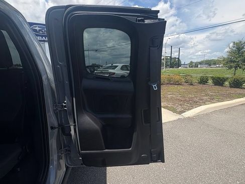Used 2018 Toyota Tacoma TRD Off-Road AWD/4WD image 16