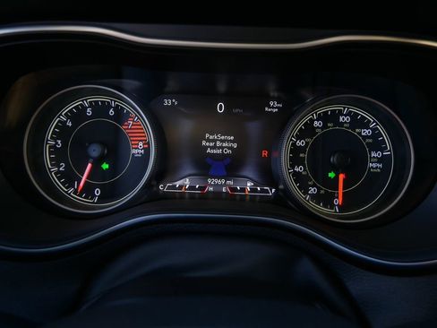 Used 2019 Jeep Cherokee Trailhawk image 28