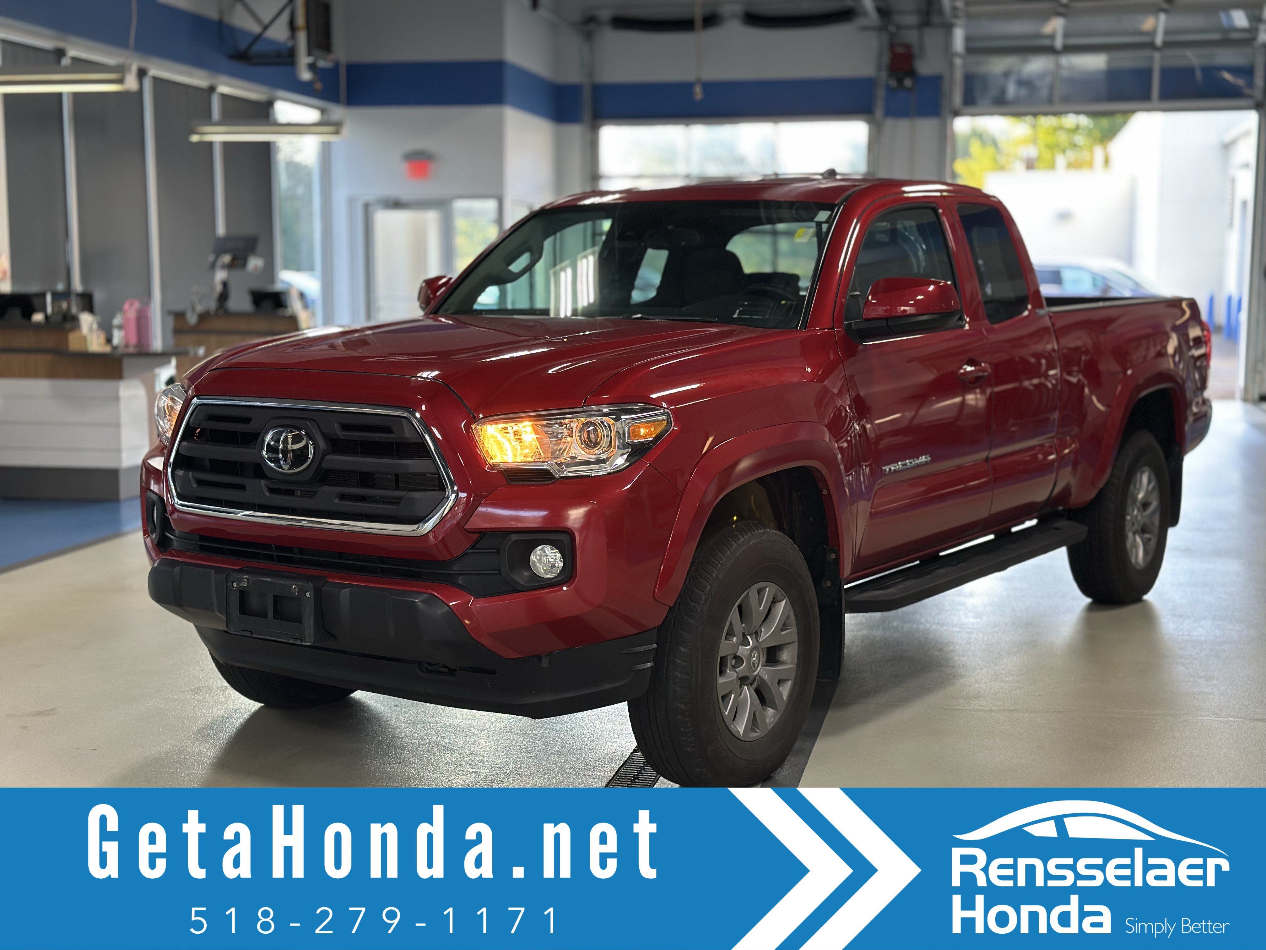 Used 2019 Toyota Tacoma SR5 AWD/4WD image 1