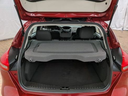 Used 2016 Ford Focus SE FWD image 17