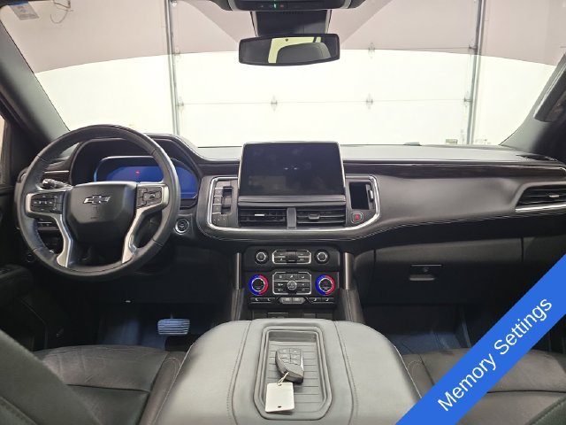 Used 2024 Chevrolet Tahoe Z71 w/ Luxury Package AWD/4WD image 15