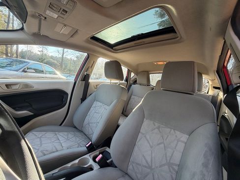 Used 2011 Ford Fiesta SE w/ 202A Rapid Spec Order Code image 17