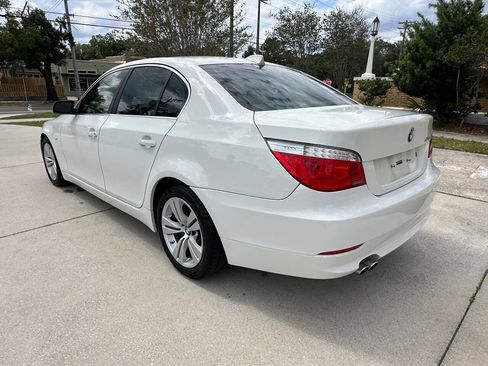 Used 2009 BMW 528i Sedan RWD image 5