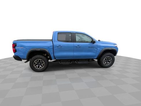 Used 2025 Chevrolet Colorado ZR2 w/ Technology Package image 9