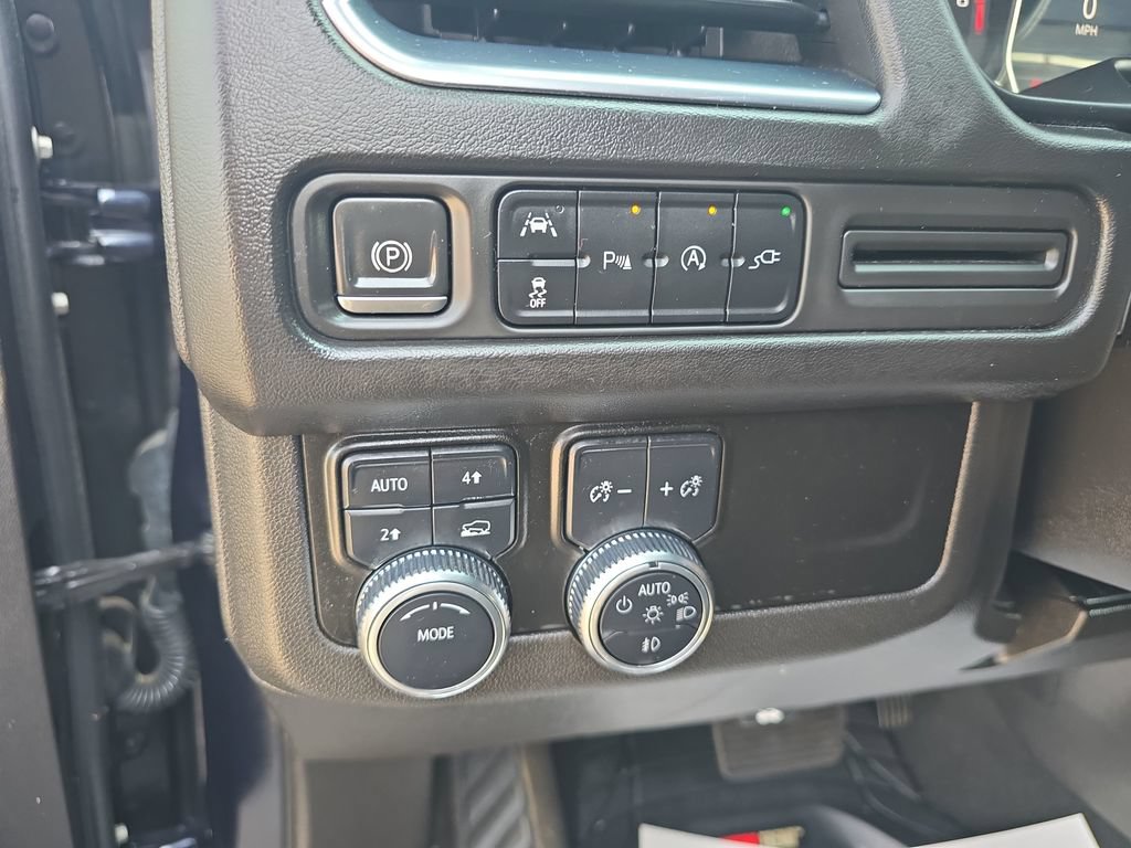Used 2021 GMC Yukon SLT AWD/4WD image 28