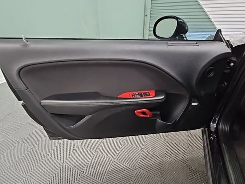 Used 2016 Dodge Challenger R/T image 31