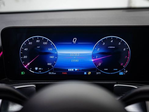 Certified 2024 Mercedes-Benz GLB 250 4MATIC image 27