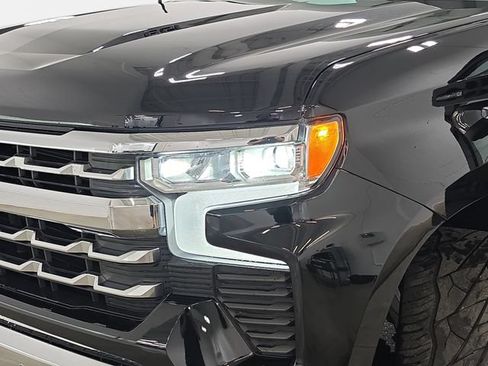 Used 2024 Chevrolet Silverado 1500 LTZ w/ LTZ Convenience Package II AWD/4WD image 30