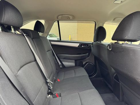 Used 2017 Subaru Outback 2.5i Premium AWD/4WD image 30