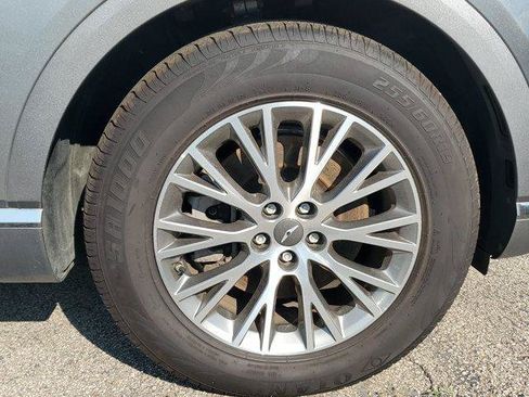 Used 2024 Genesis GV80 2.5T AWD/4WD image 5