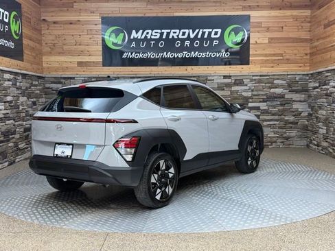 Used 2024 Hyundai Kona SEL AWD/4WD image 11