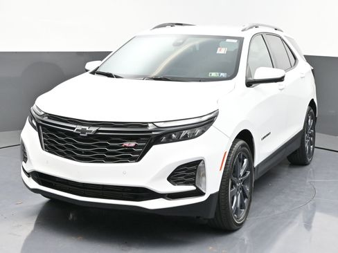 Used 2024 Chevrolet Equinox RS image 3