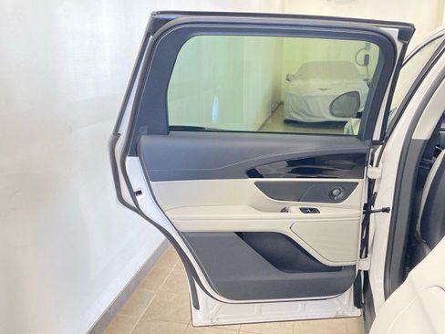 New 2026 Lincoln Nautilus Premier w/ Equipment Group 102A AWD/4WD image 8