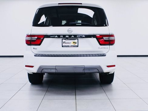 Used 2021 Nissan Armada Platinum image 5