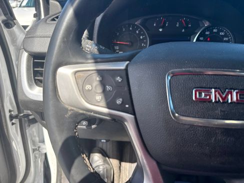 Used 2024 GMC Terrain SLT w/ Tech Package AWD/4WD image 18