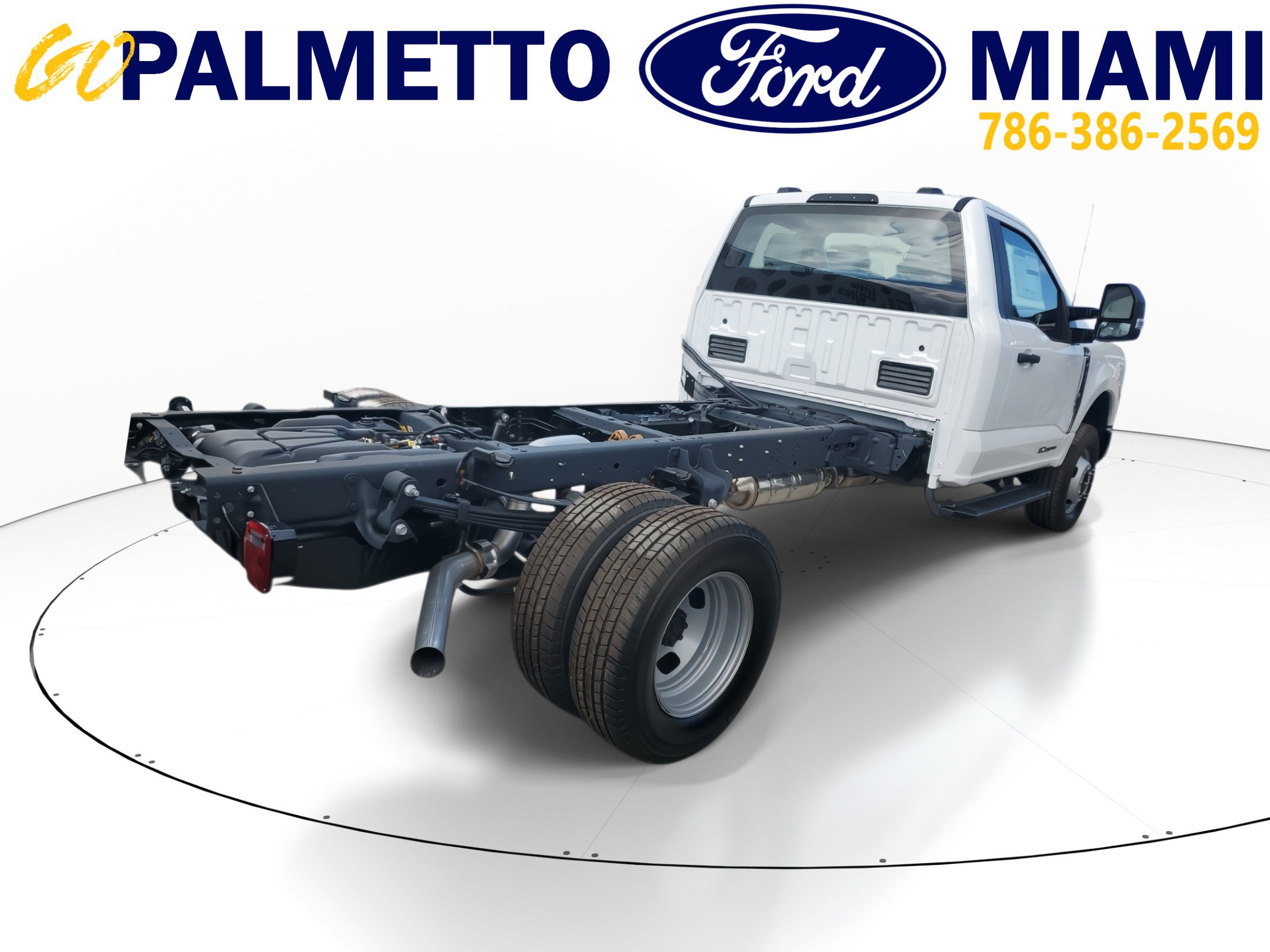 Used 2024 Ford F350 XL w/ XL Chrome Package AWD/4WD image 4