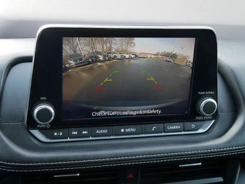 Certified 2023 Nissan Rogue S image 18