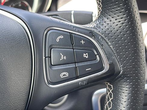 Used 2018 Mercedes-Benz GLA 250 4MATIC image 23