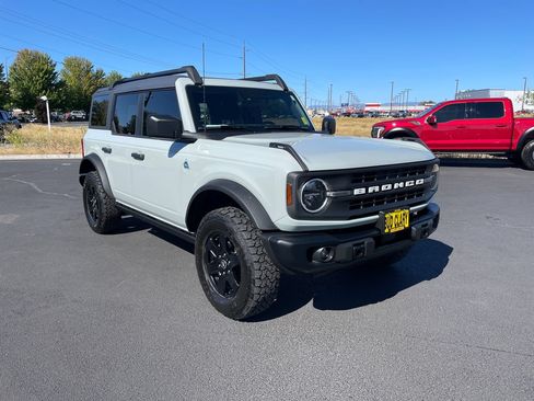 Used 2024 Ford Bronco Black Diamond AWD/4WD image 1