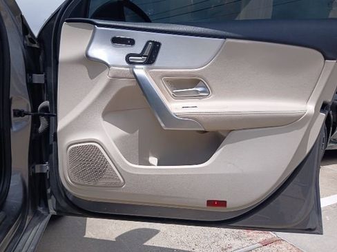 Used 2019 Mercedes-Benz A 220 image 13