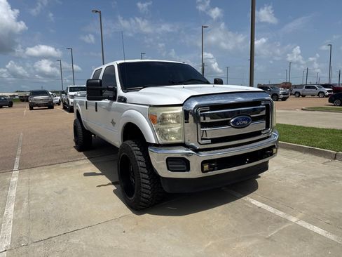 Used 2014 Ford F250 XLT AWD/4WD image 2