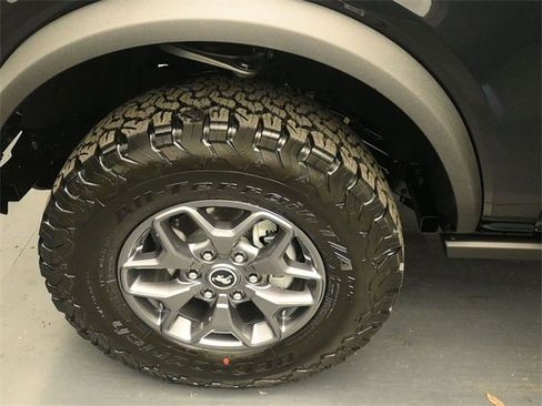 New 2025 Ford Bronco Badlands image 14