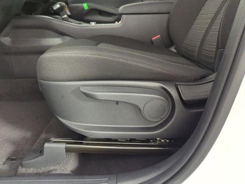 New 2026 Kia Sorento LX image 13