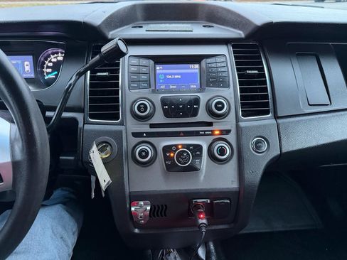 Used 2018 Ford Taurus Police Interceptor AWD image 13