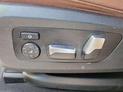 Used 2020 BMW X5 sDrive40i w/ Premium Package image 13