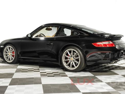 Used 2006 Porsche 911 Carrera S RWD image 3