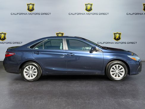 Used 2016 Toyota Camry LE image 6