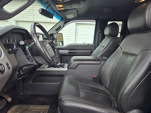 Used 2013 Ford F250 Lariat w/ Chrome Pkg image 17