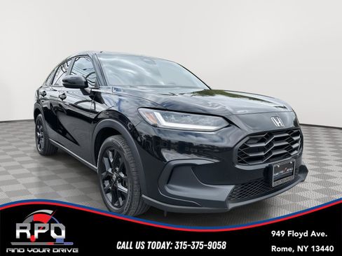 Used 2023 Honda HR-V Sport image 7