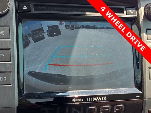 Used 2018 Toyota Tundra SR5 w/ SR5 Upgrade Package AWD/4WD image 18