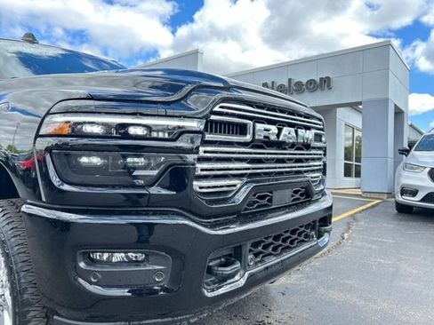 New 2026 RAM 2500 Laramie AWD/4WD image 3