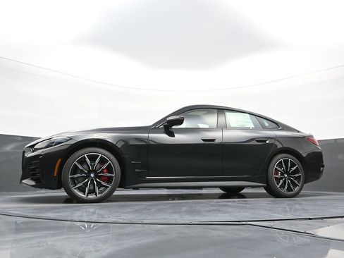 New 2026 BMW 430i xDrive w/ M Sport Package image 26