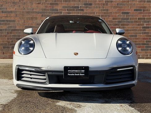 Certified 2022 Porsche 911 Carrera 4S image 10