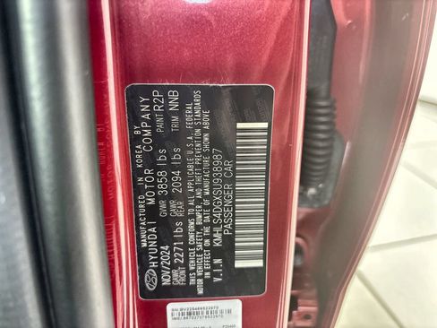 Certified 2025 Hyundai Elantra SEL FWD image 27