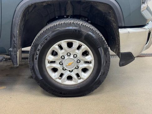 Used 2026 Chevrolet Silverado 2500 LTZ w/ LTZ Premium Package AWD/4WD image 4