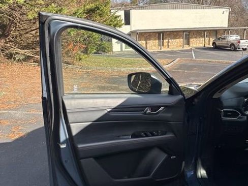 Used 2024 MAZDA CX-5 Carbon Edition image 13